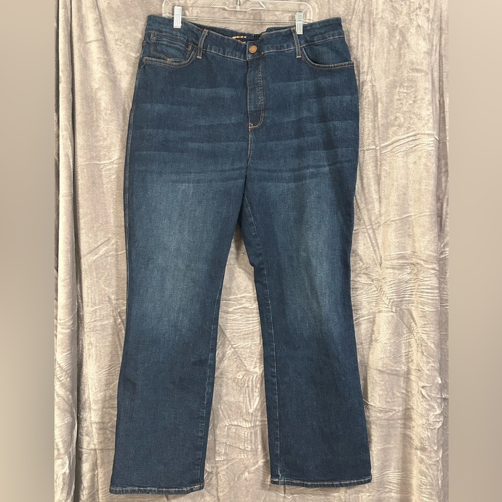 Classic Women's Straight-Leg Jeans in Dark Blue
